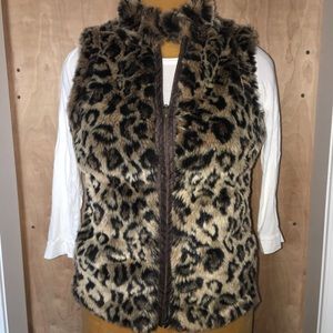 Reversible faux fur vest/sz M